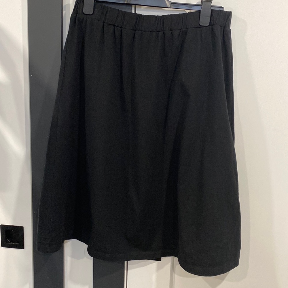 Black cotton skirt